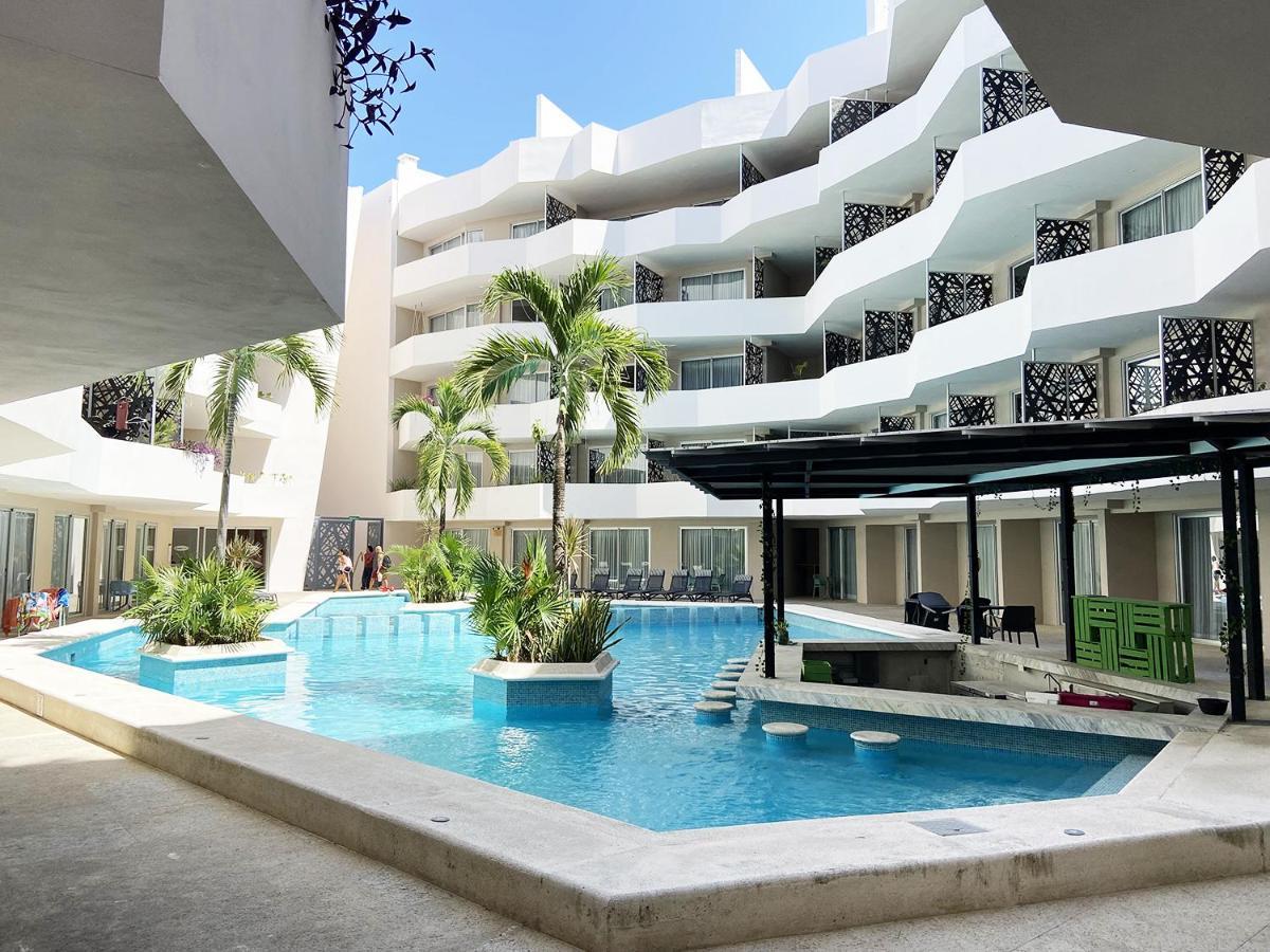 Apartamento W/rooftop Pool Only 2 Mins From The