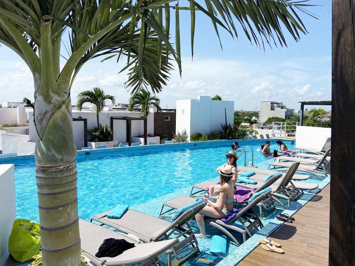 W/rooftop Pool Only 2 Mins From The Apartamento Playa del Carmen