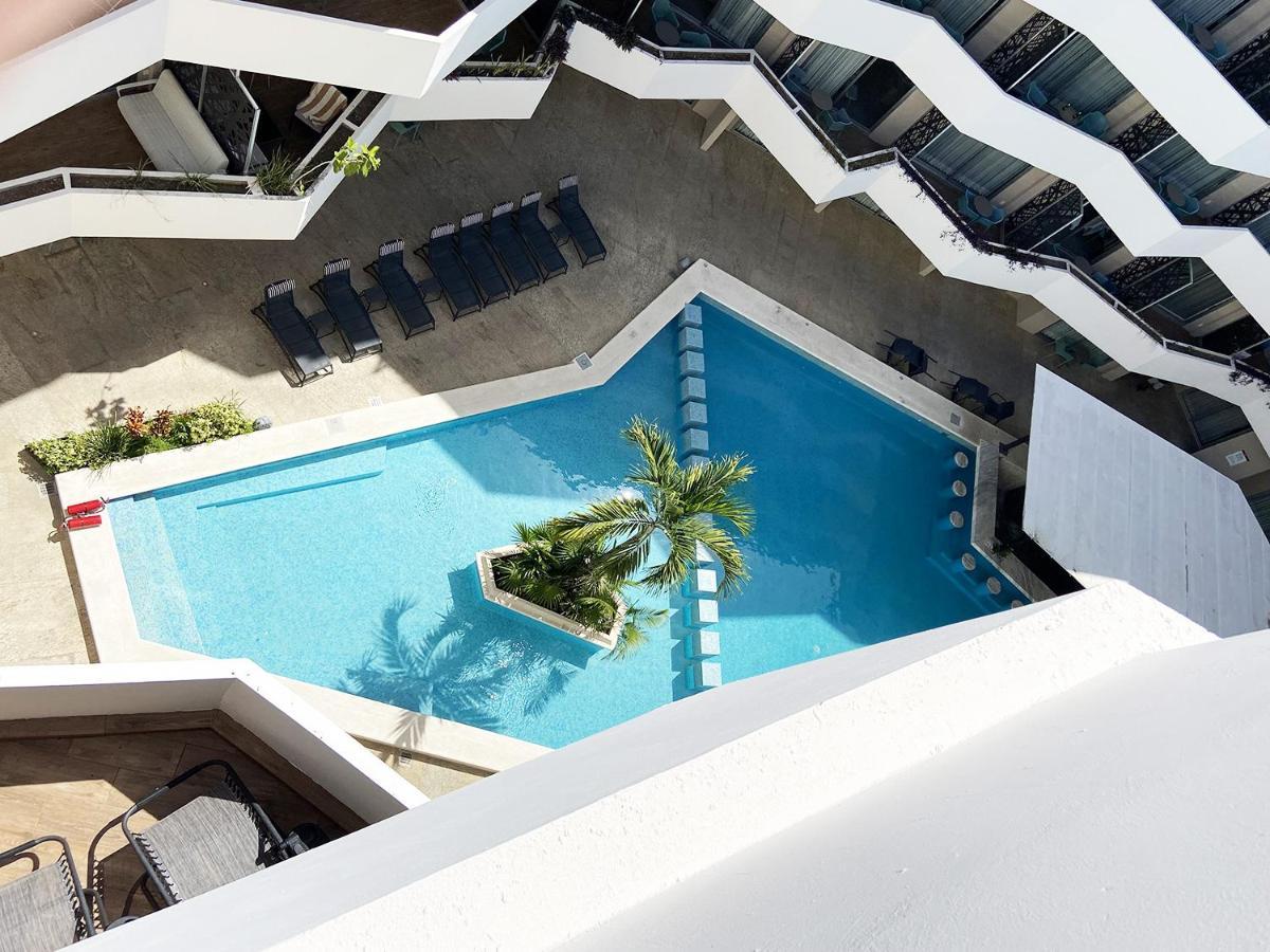 W/rooftop Pool Only 2 Mins From The Playa del Carmen
