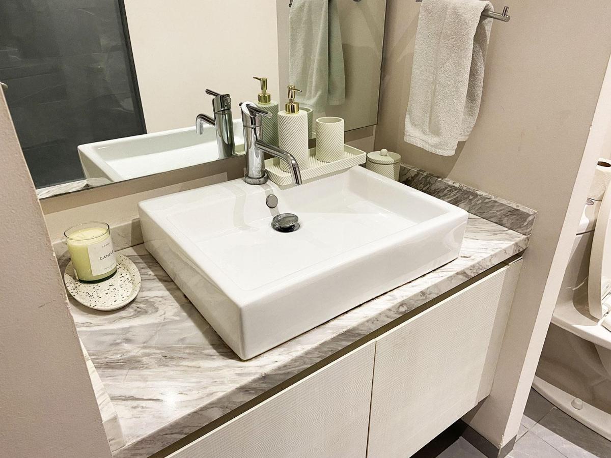 Apartamento W/rooftop Pool Only 2 Mins From The Playa del Carmen